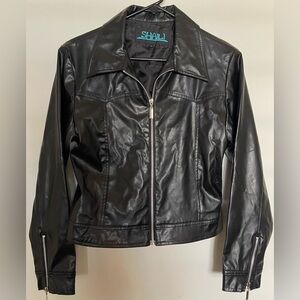Shiny Faux Leather🕷️Jacket (M)